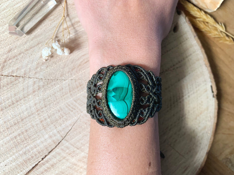 Joyería con piedra malaquita