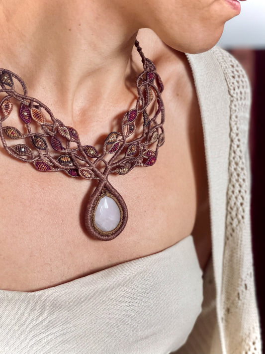 Collar 'Gaia' con cuarzo rosa