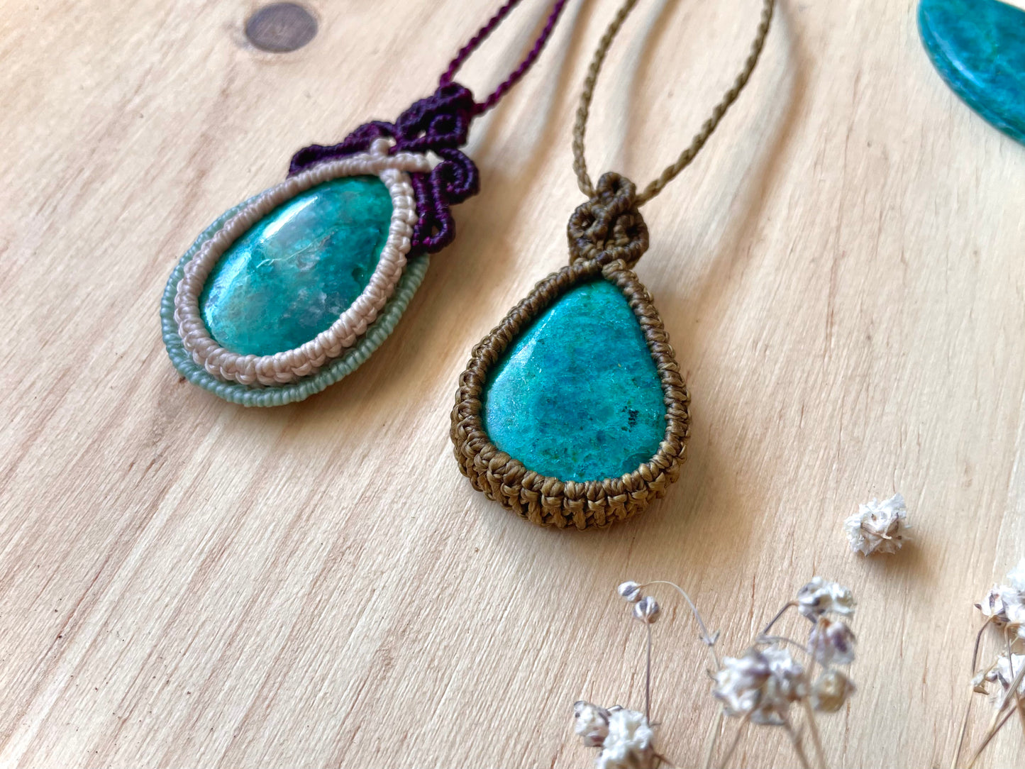 Pareja de colgantes de crisocola