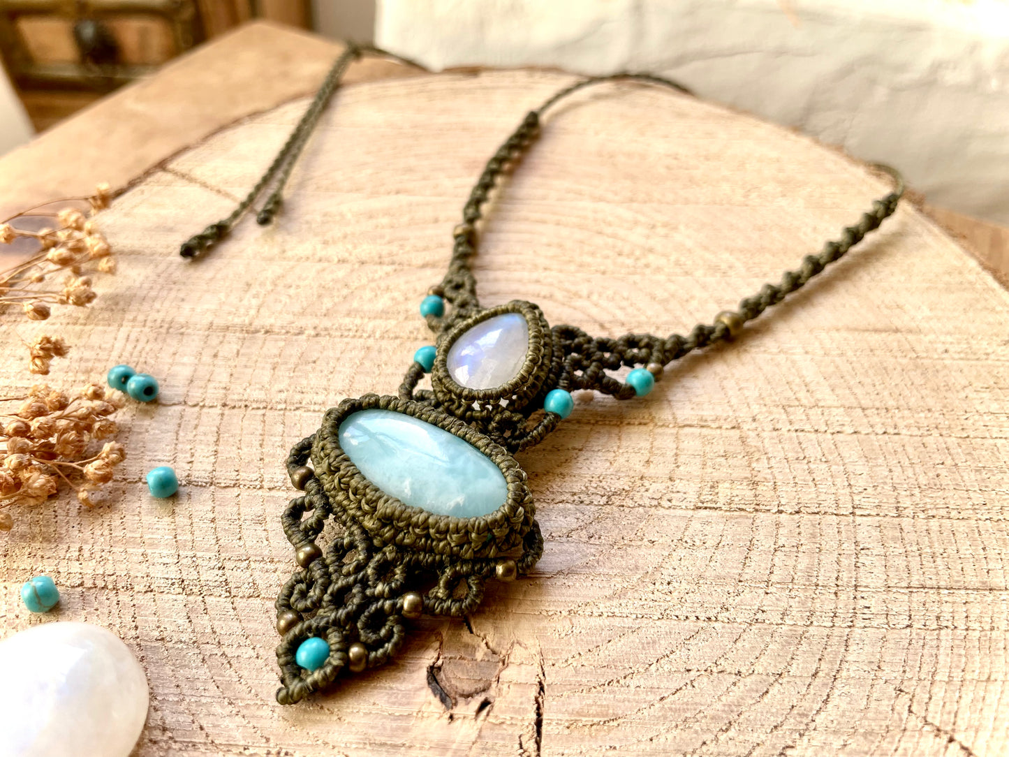 Collar con Larimar y Piedra de Luna
