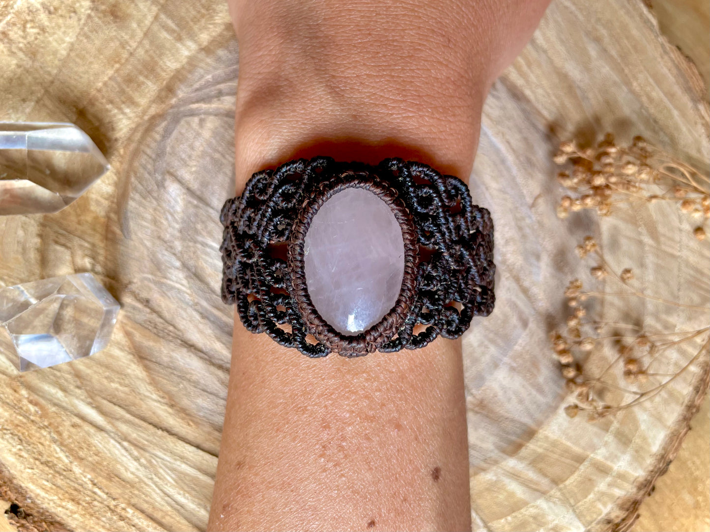 Brazalete de cuarzo rosa