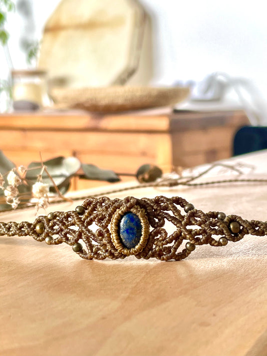Gargantilla o tiara con lapislázuli