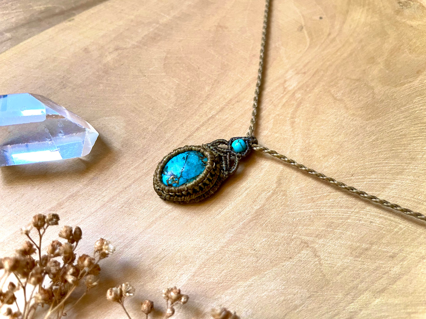 Turquesa pequeña con beta de cobre