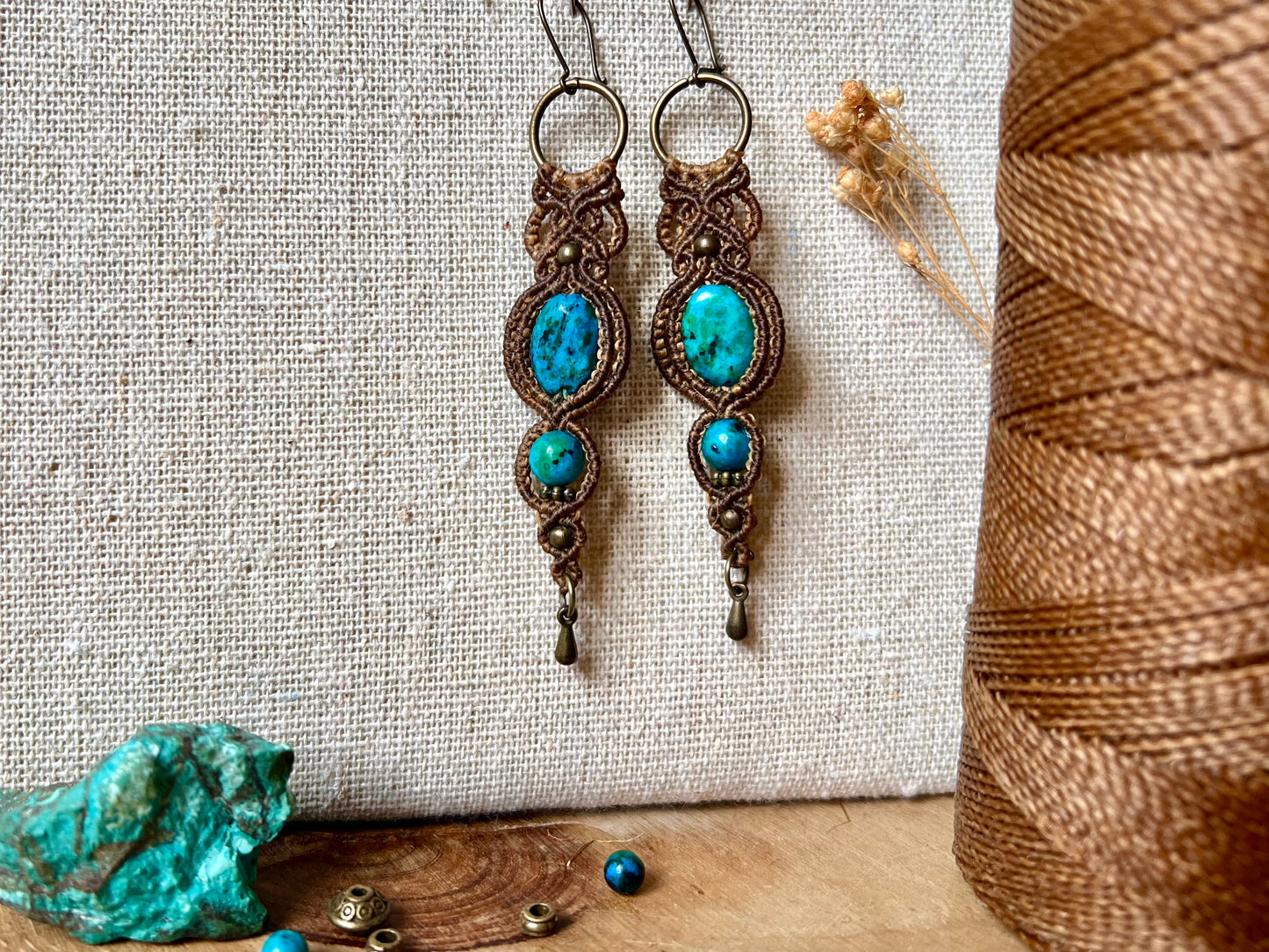 Pendientes de crisocola en marrón