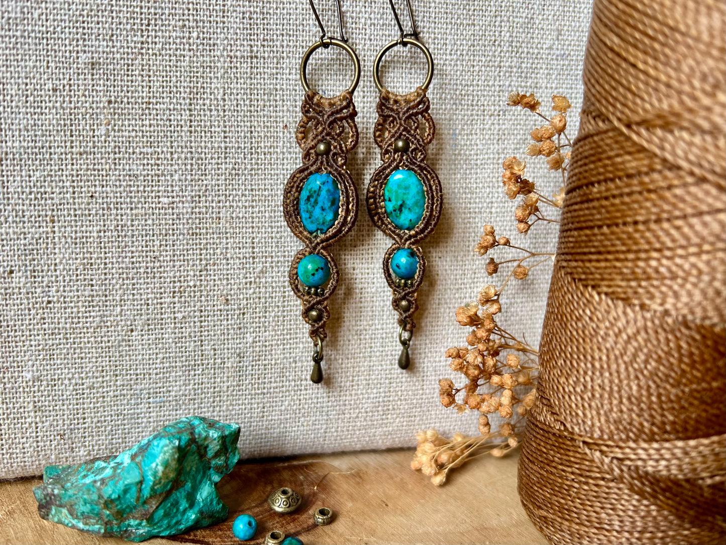 Pendientes de crisocola en marrón