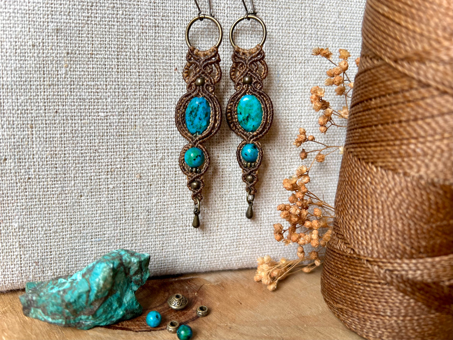 Pendientes de crisocola en marrón