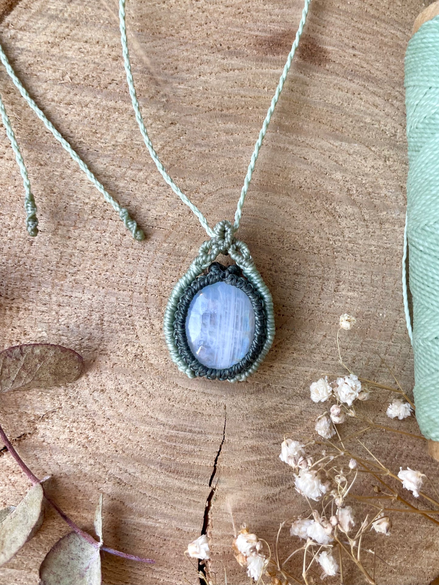 Colgante de piedra luna