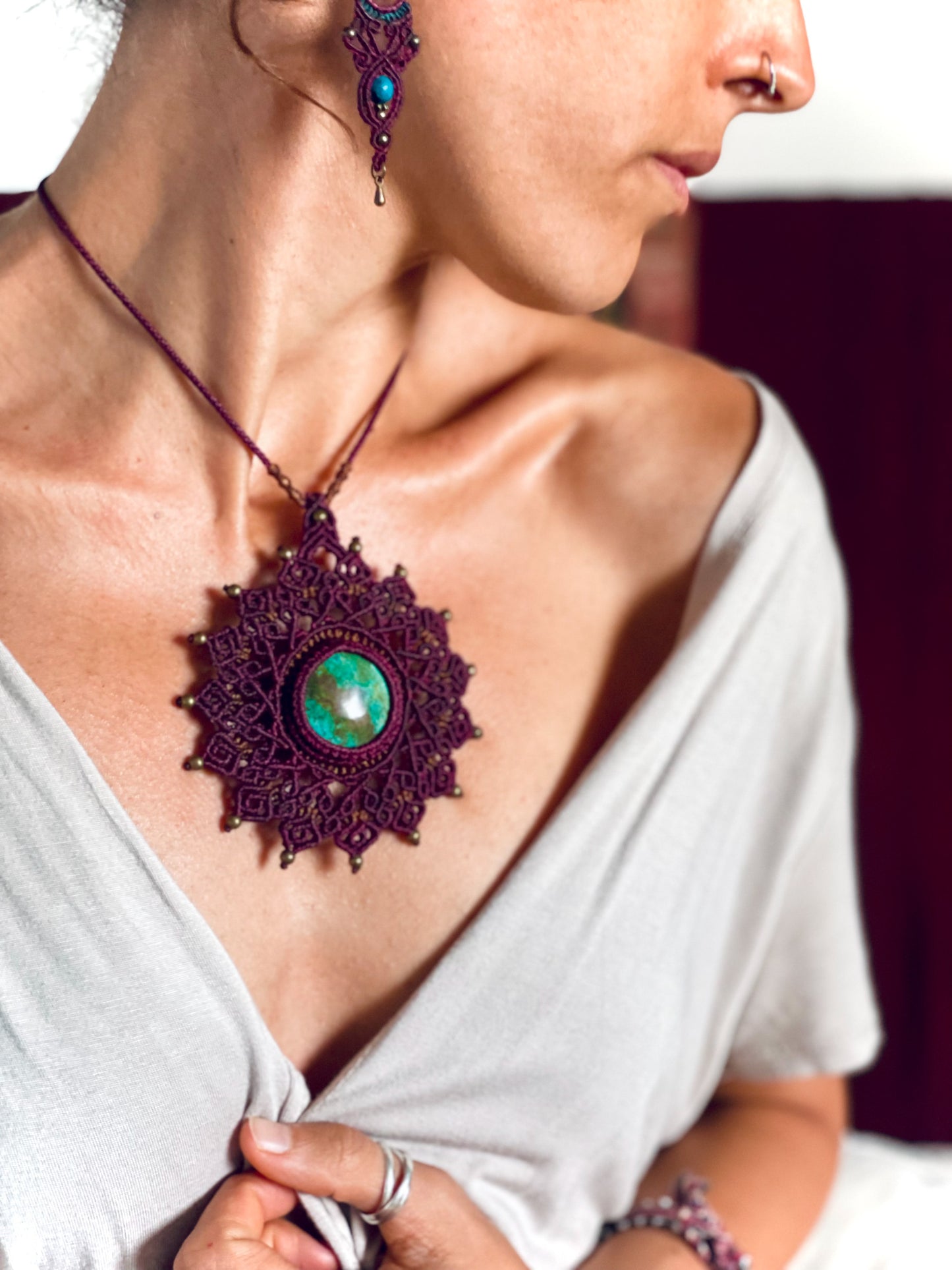 Collar 'Mandala' Púrpura con Crisocola