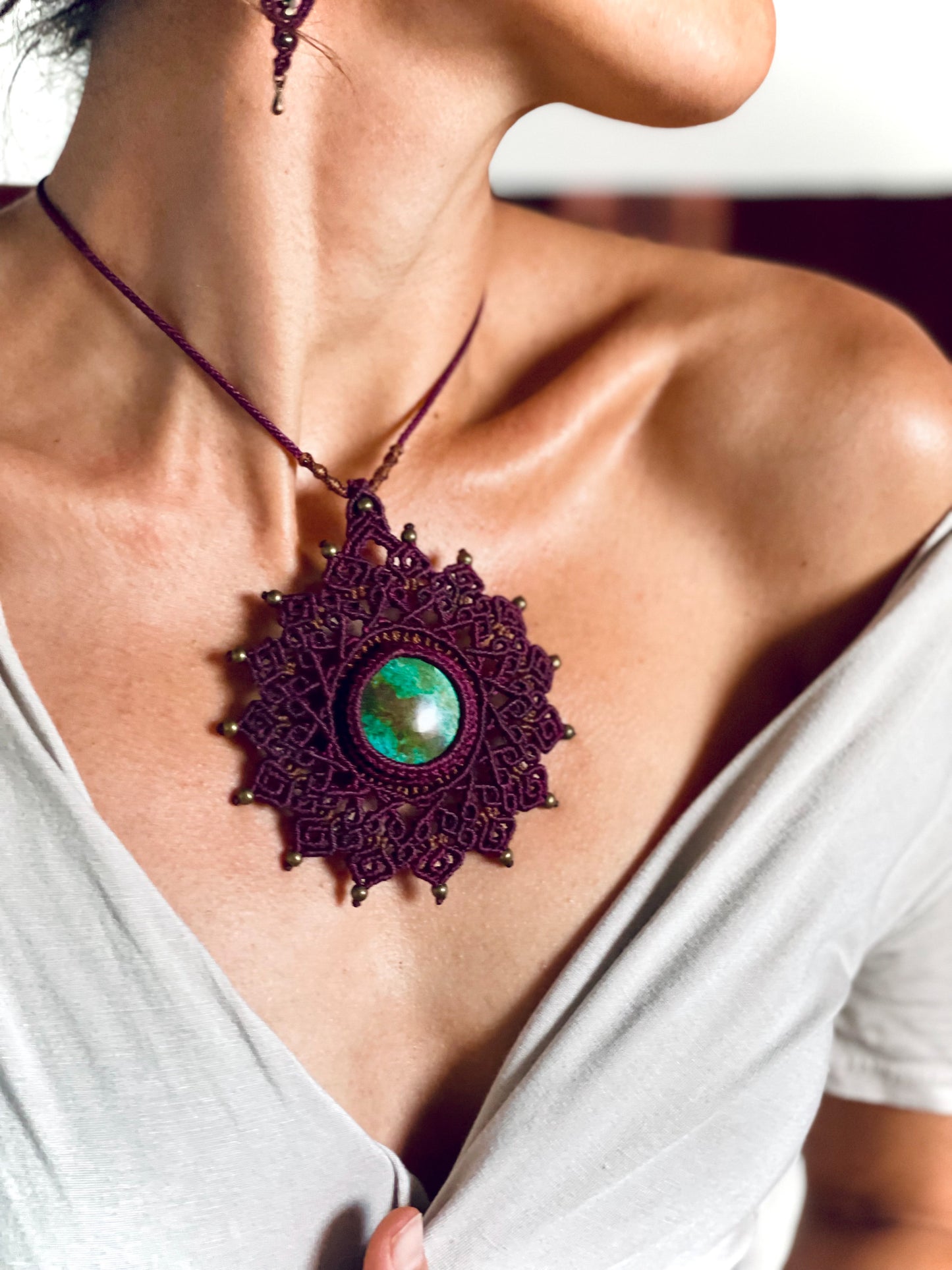 Collar 'Mandala' Púrpura con Crisocola