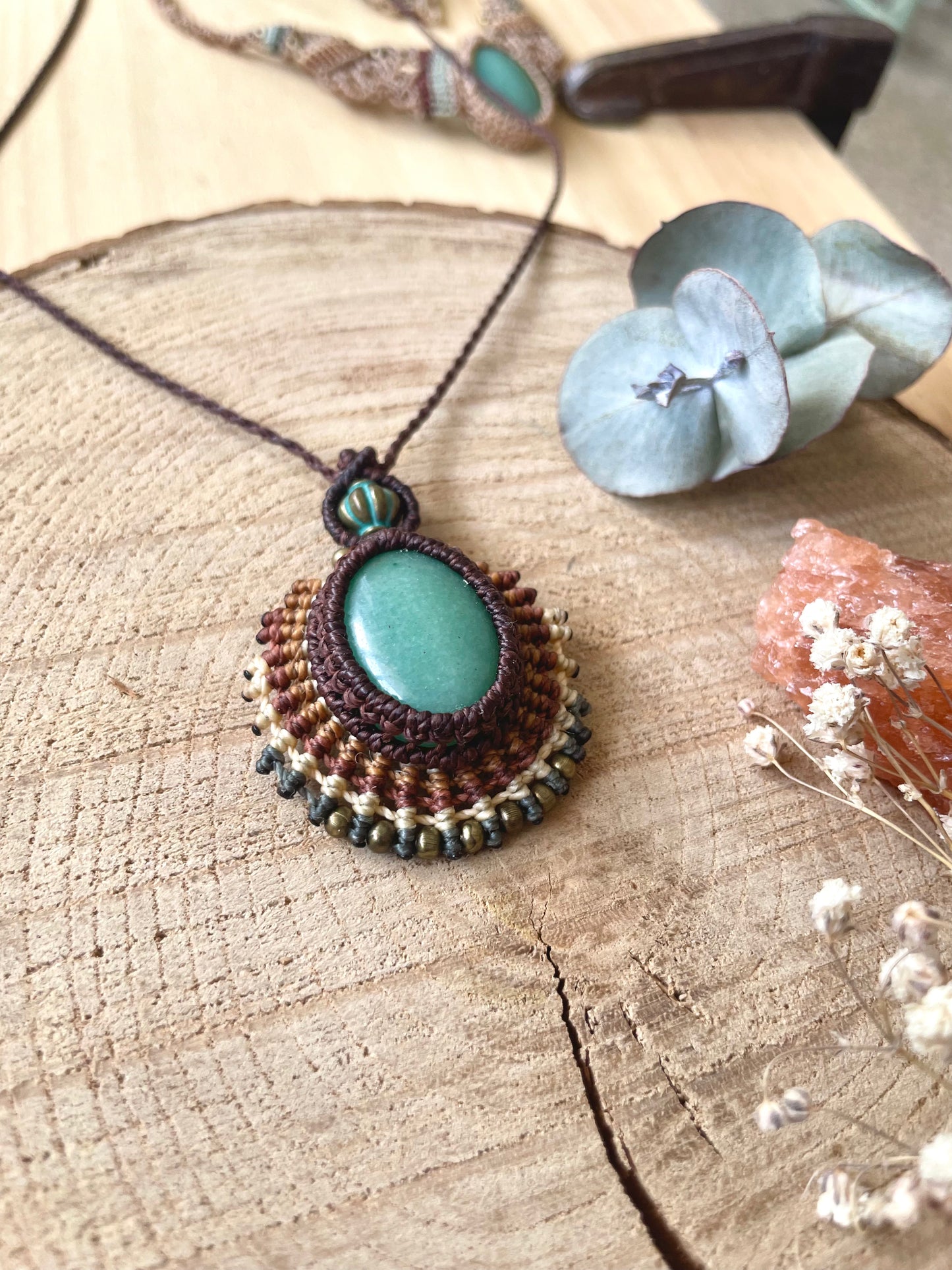 Colgante en colores tierra y Aventurina