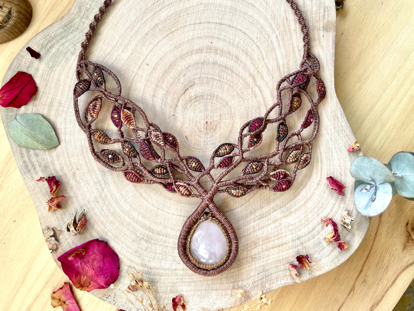 Collar 'Gaia' con cuarzo rosa