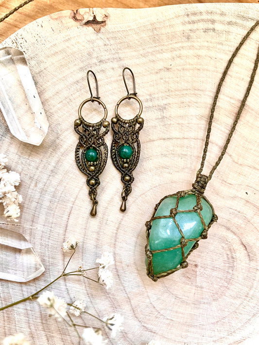 Conjunto Péndulo y pendientes con cuarzo verde