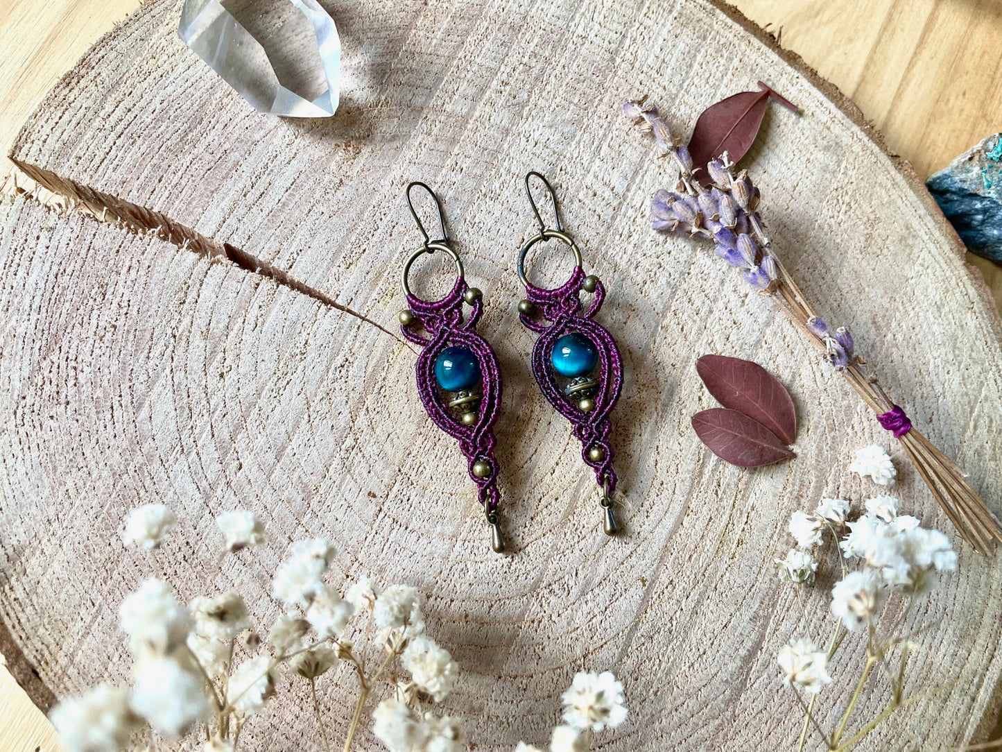 Pendientes púrpura con Ojo de tigre azul