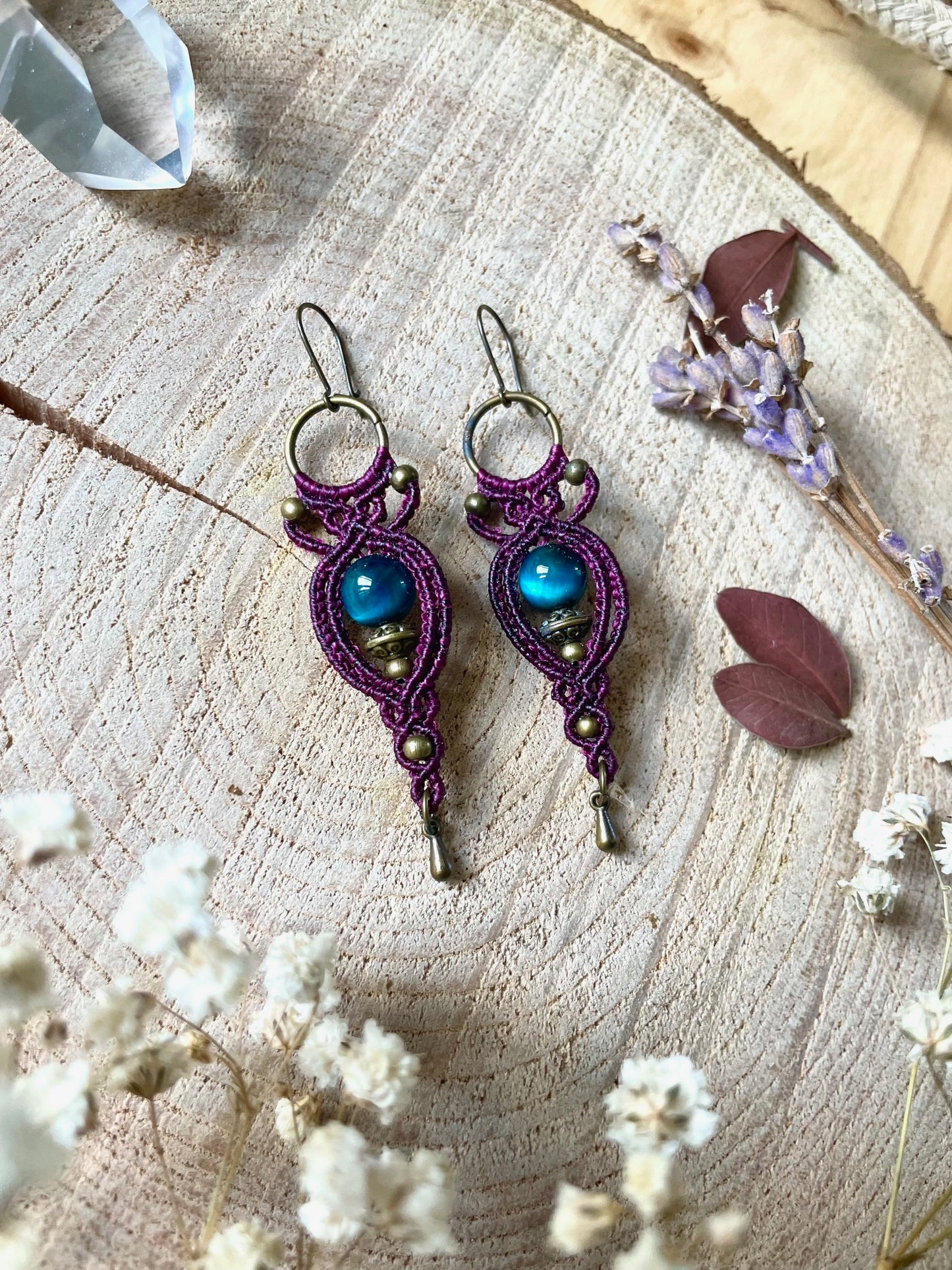Pendientes púrpura con Ojo de tigre azul