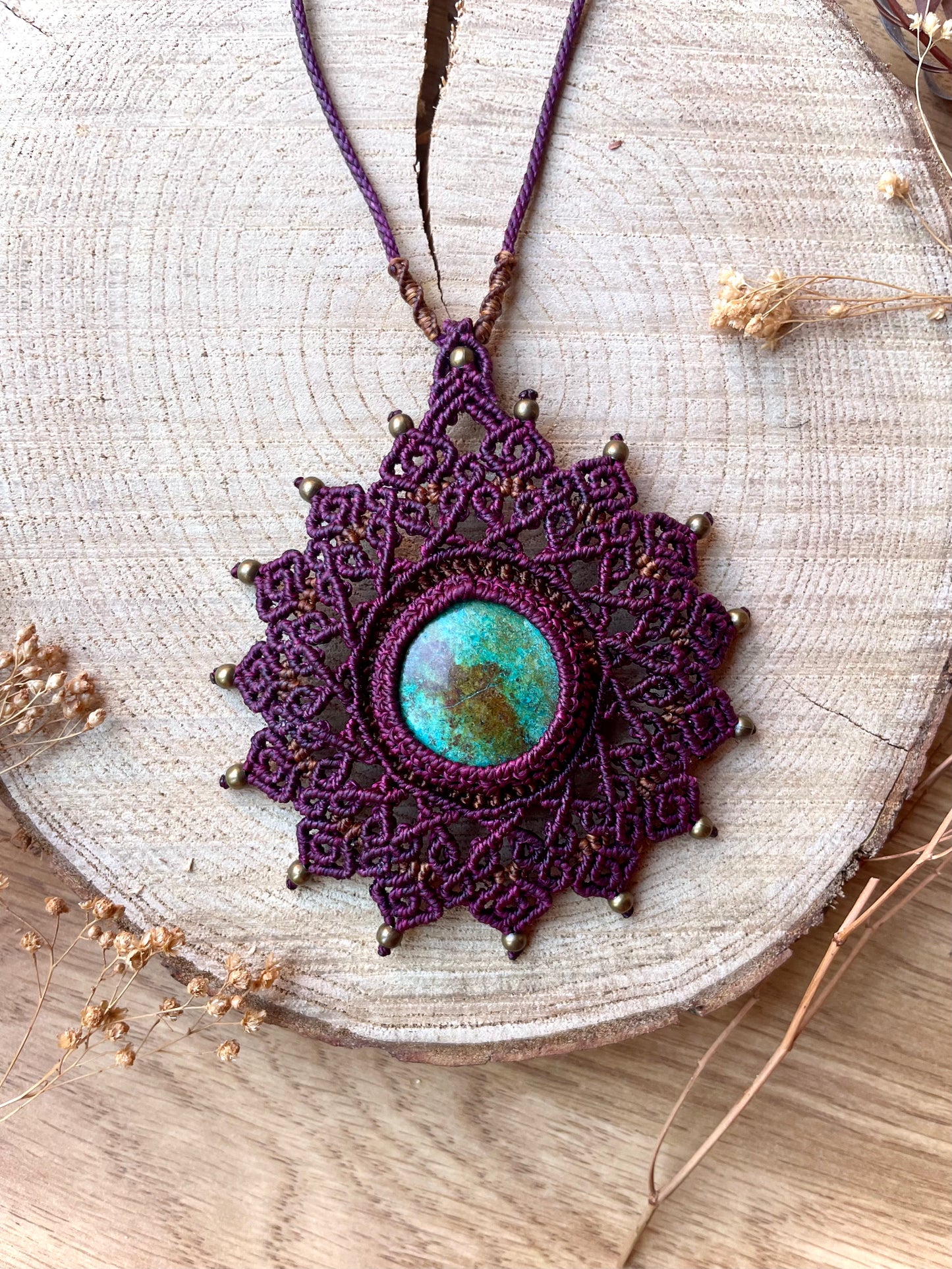 Collar 'Mandala' Púrpura con Crisocola