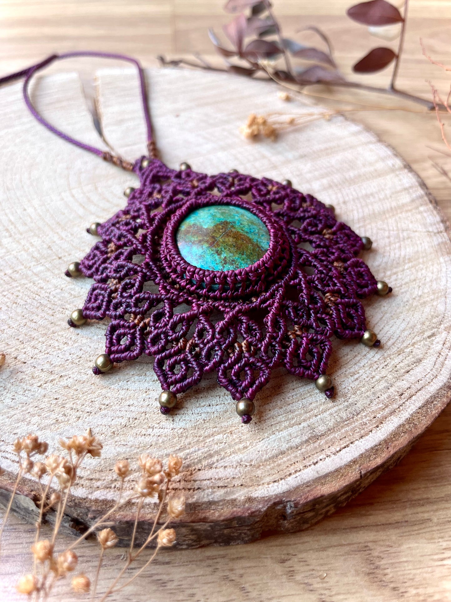 Collar 'Mandala' Púrpura con Crisocola