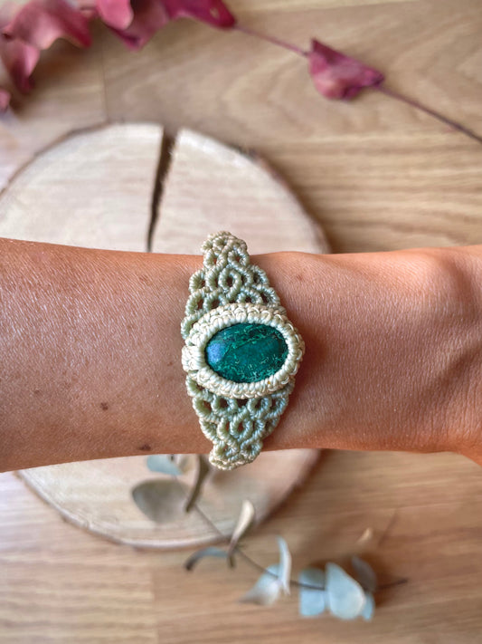 Pulsera con crisocola en color claro