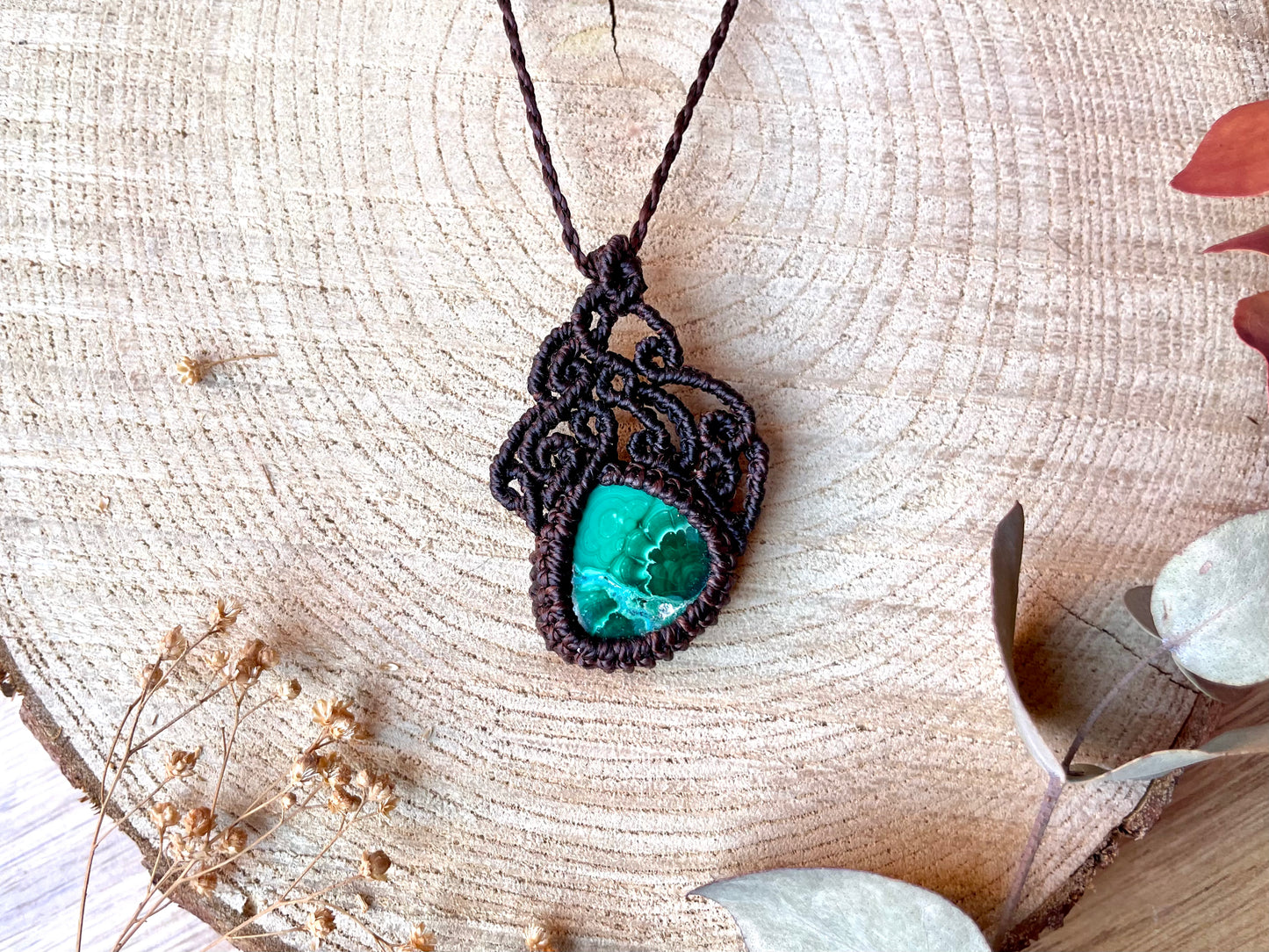 Colgante asimétrico de malaquita